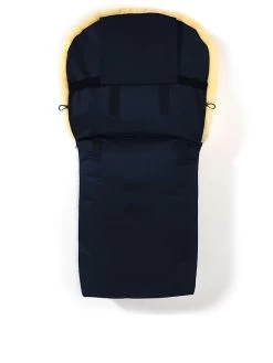 Voetenzak Met Lamsvacht "Putzi" Donkerblauw - (L)90 X (B)34 Cm -Babyproduct winkel hofbrucker voetenzak met lamsvacht putzi donkerblauw l 90 x b 34 cm 2